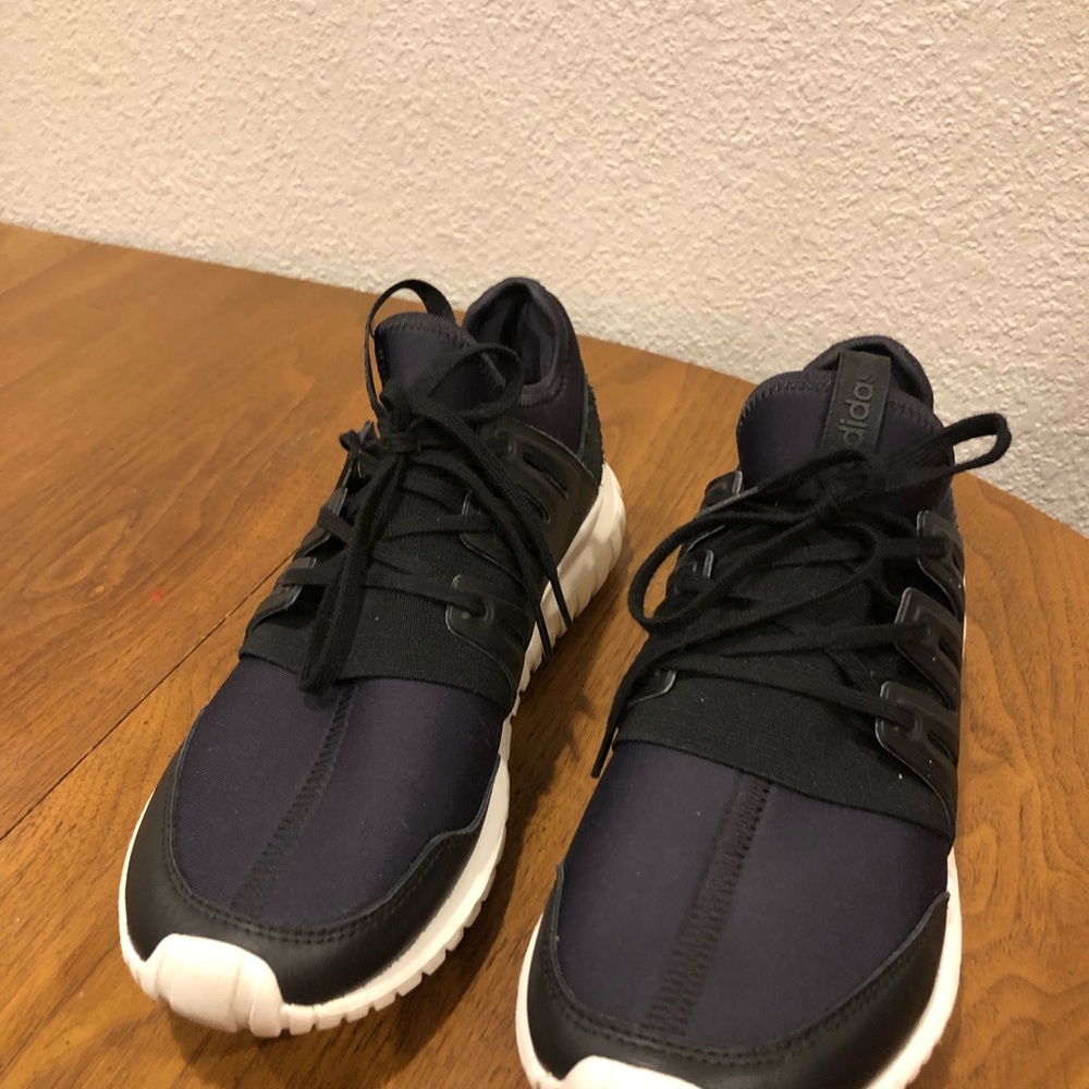 Adidas Men’s Chinese New Year Tubulars. LIMITED ED - Picture 2 of 4